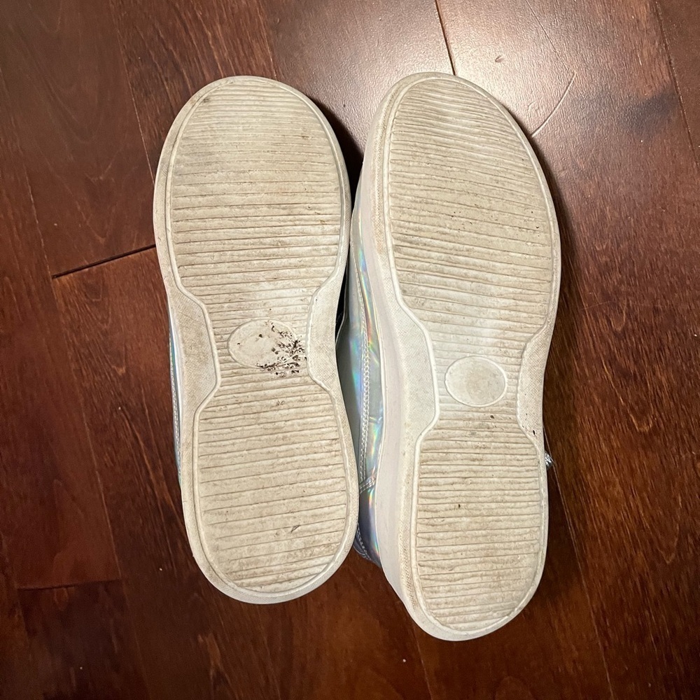 ⭐️ Shiny silver sneakers- size 37 - Picture 3 of 7